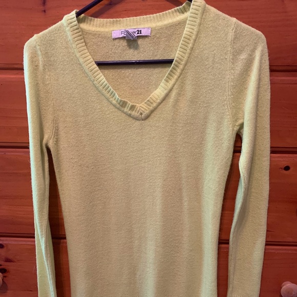 🔥 3/$20 Forever 21 V-Neck Tunic Sweater - Picture 1 of 3
